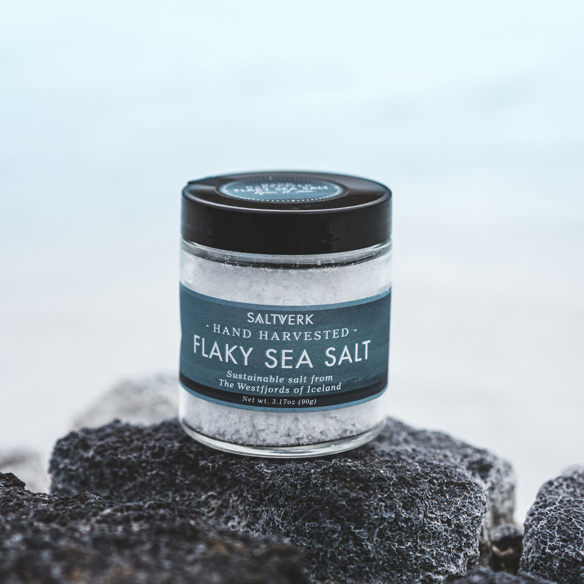 Nahaufnahme Flaky Sea Salt Kennenlernset – grobe Meersalzflocken von Saltverk